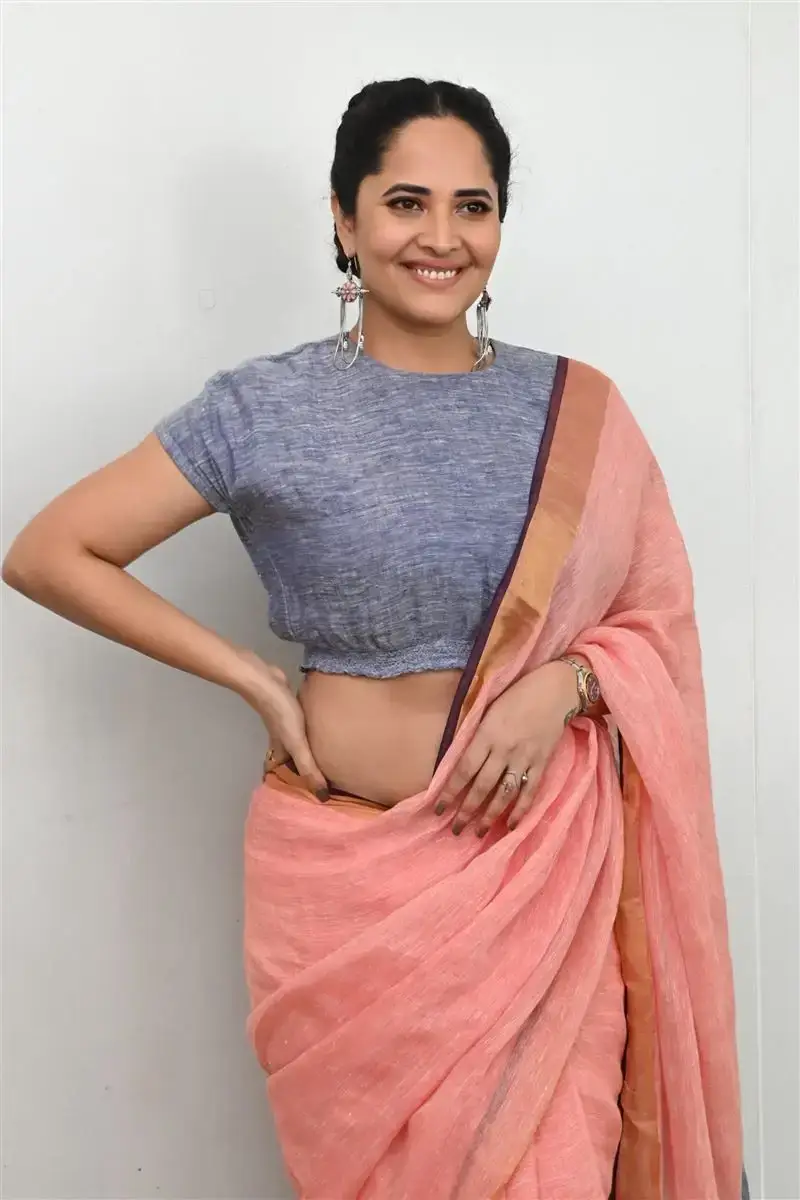 ANASUYA BHARADWAJ IN PINK SAREE 5